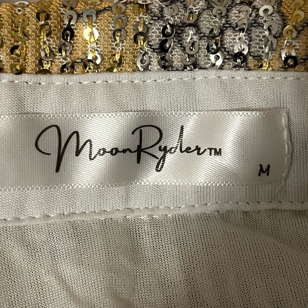 Moon Ryder Sequin Floral Button Down Shirt, size M - Picture 4 of 7